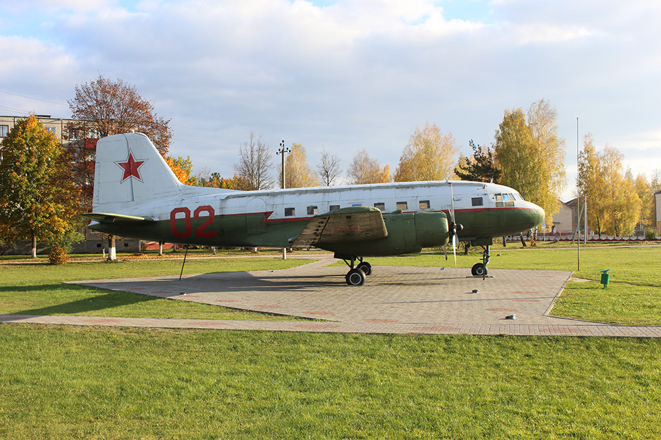 Самолет-памятник партизанскому аэродрому, Самолет-памятник партизанскому аэродрому в Бегомле